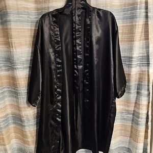 Elegant Black Satiny/Silky  Kimono Robe